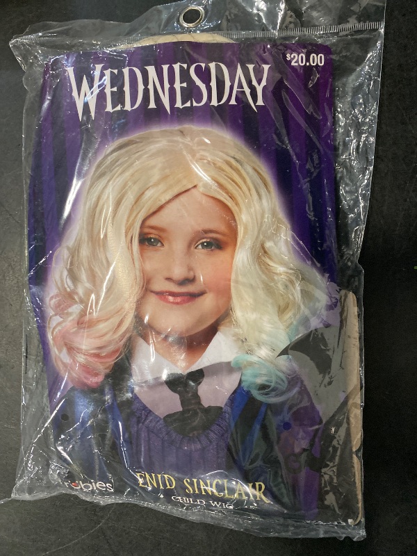 Photo 1 of WEDNESDAY Enid Sinclair child wig 