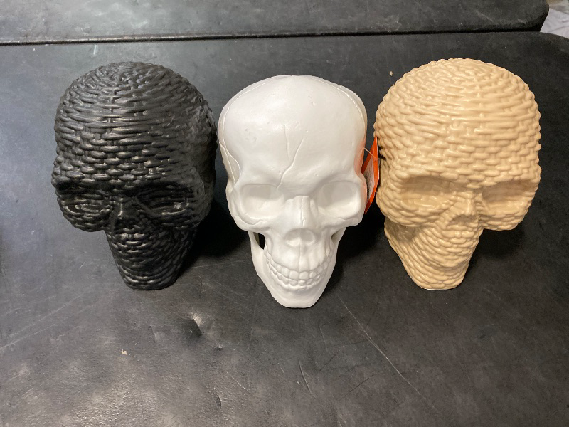 Photo 1 of 3PC HYDE and EEK Skull 