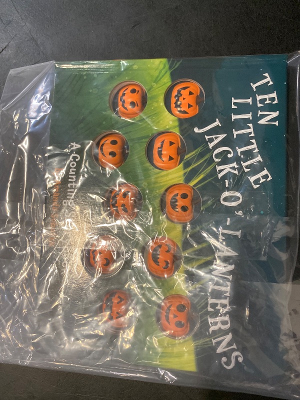 Photo 1 of Ten Little Jack O Lanterns - (Magical Counting Storybooks) by Amanda Sobotka (Board Book)