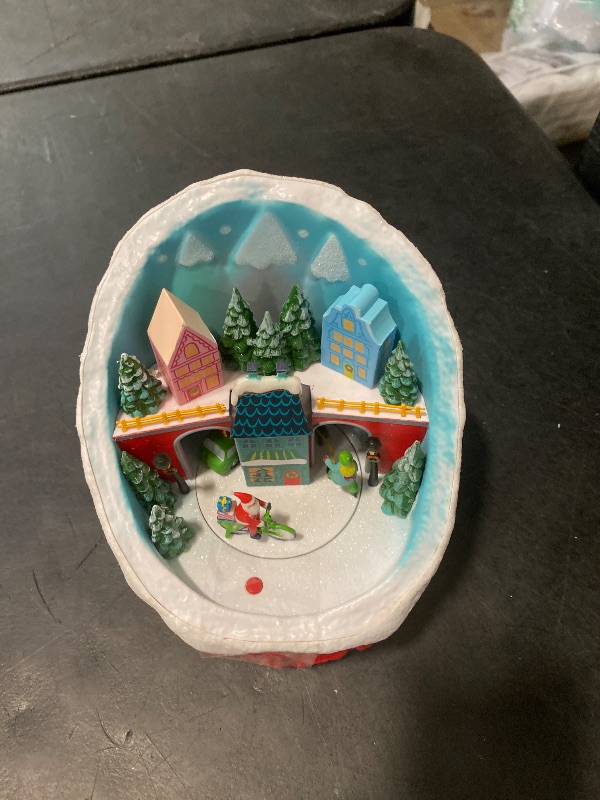 Photo 1 of Wondershop ANIMATED VILLAGE CHRISTMAS DECORATIVE SCENE Musical 7”x6”
