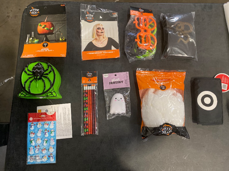 Photo 1 of 10 Halloween items/ decor 