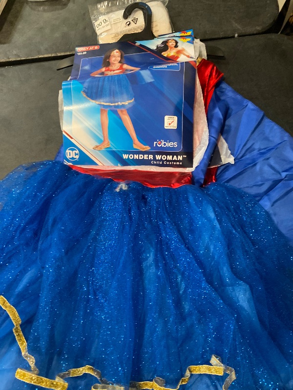 Photo 1 of Size L Kids' DC Comics Wonder Woman Cassic Haoween Costume