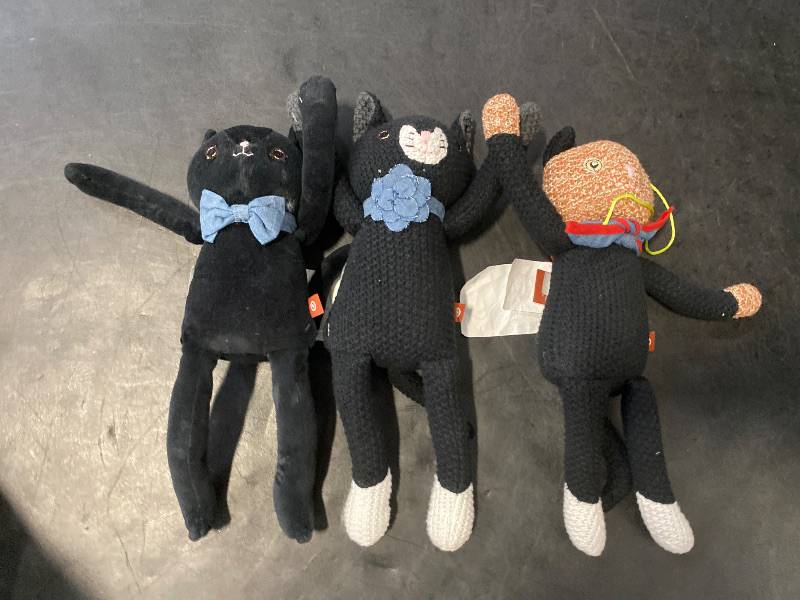 Photo 1 of The Cuddle Collab with Zelda, Titus & Brave Plush Toy Set