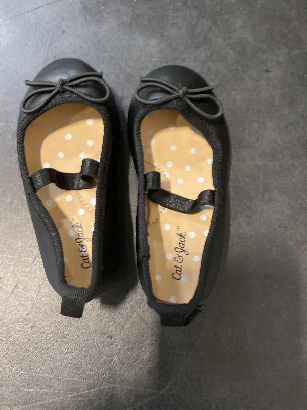 Photo 1 of Size 5 Toddler Girls  Black Slip On Memory Foam Ballet Flats