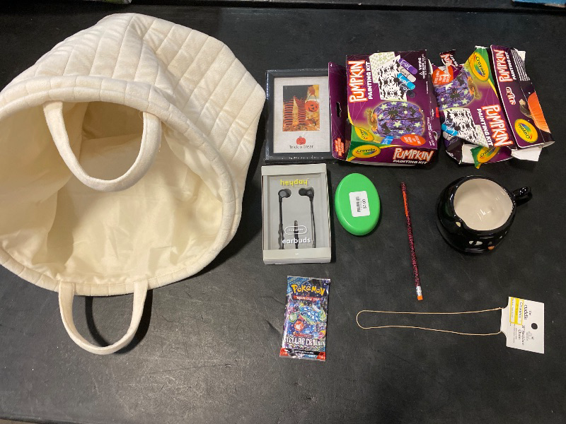 Photo 1 of 10 Miscellaneous items 