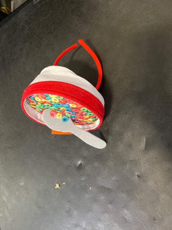 Photo 1 of Target HYDE AND EEK cereal bowl headpiece