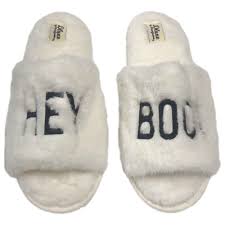 Photo 1 of Size 11-12 Dearfoams Womens "HEY BOO"  Holiday Slippers