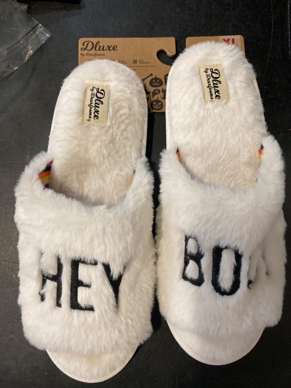 Photo 1 of Size 11-12 Dearfoams Womens "HEY BOO"  Holiday Slippers