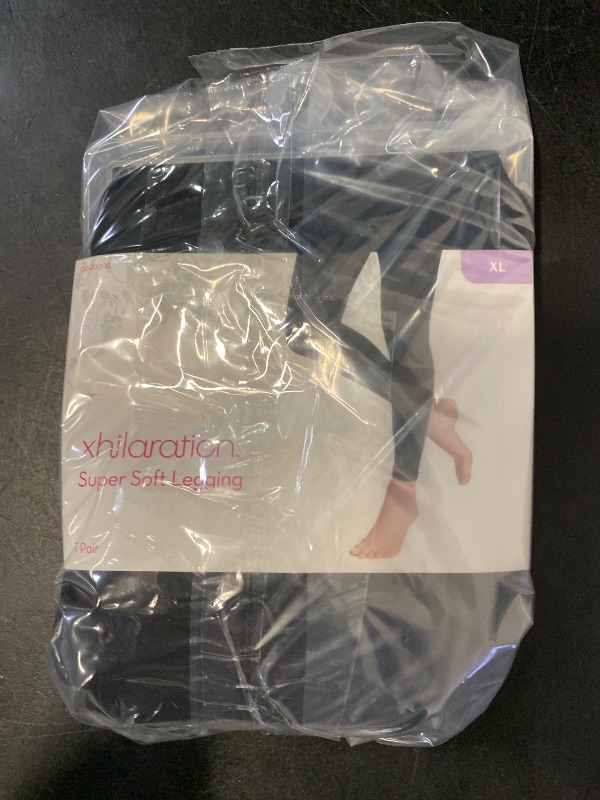 Photo 1 of Size XL Women's Skinny Super Soft Leggings
