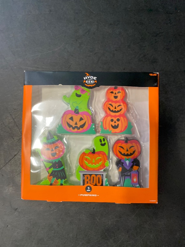 Photo 1 of Target Wood Pumpkins Mini Mantle Halloween Decorative Figurine Set - Hyde & EEK!