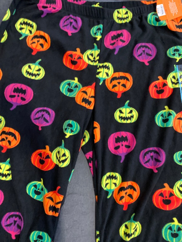 Photo 1 of Size XXL Hyde & EEK! Boutique Men's Pumpkin Print Halloween Matching Family Pajama Pants