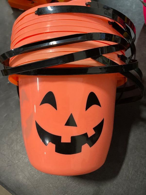 Photo 1 of 14pack pumpkin Buckets 