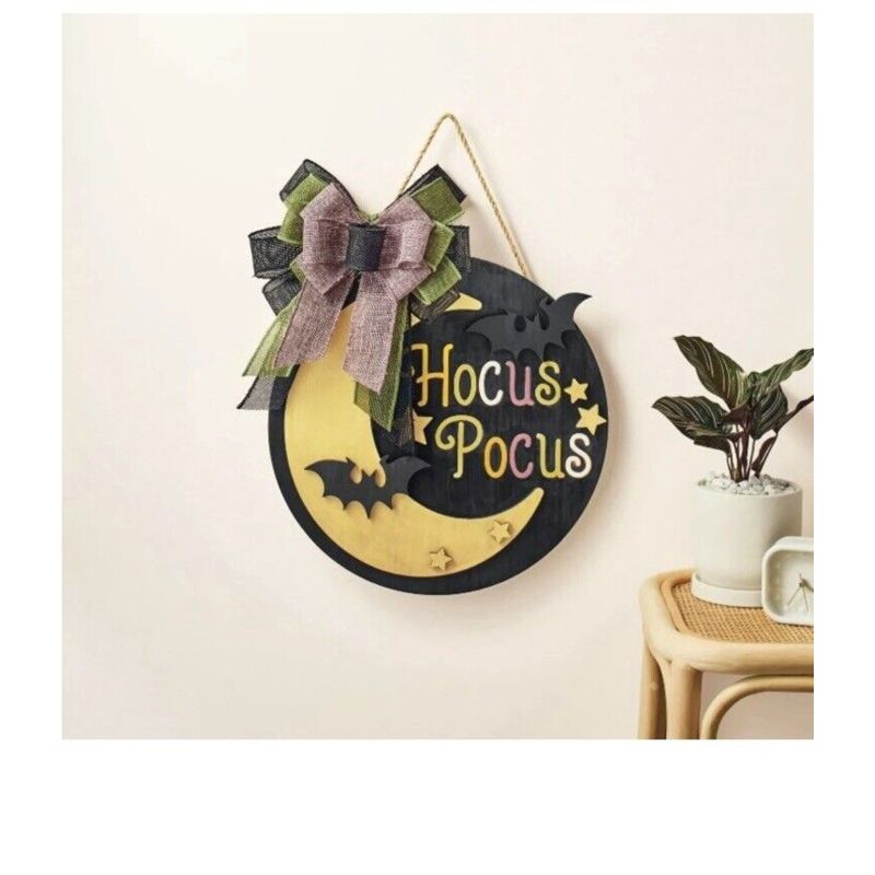 Photo 1 of Mondo Llama Halloween Hocus Pocus Moon/Bat/Ribbon Wood Sign Painting Kit