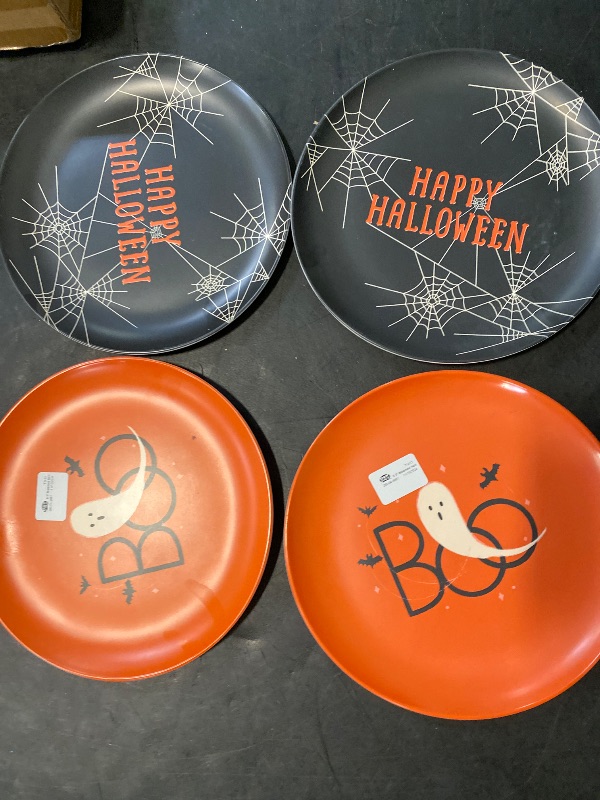 Photo 1 of Halloween Set of 4 Melamine Plates - 8.5"
