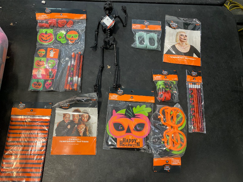 Photo 1 of 10 Halloween items/decor 