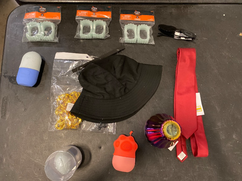 Photo 1 of 10 Miscellaneous items 