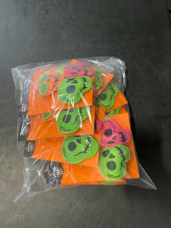Photo 1 of 10 Halloween cat toys 