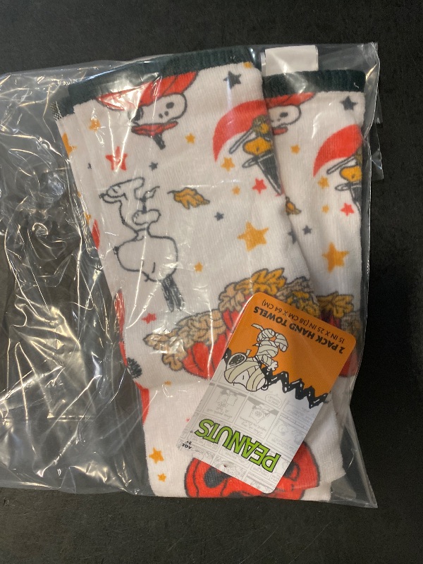 Photo 1 of 2 pack Peanuts Halloween White Hand Towels