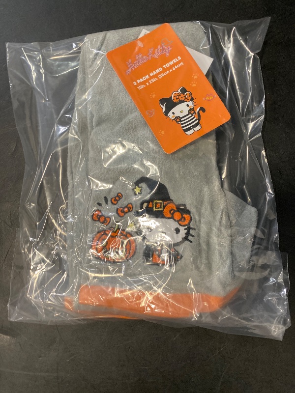 Photo 1 of 2 pack Hello Kitty Halloween Witch with pumpkin hand towels 