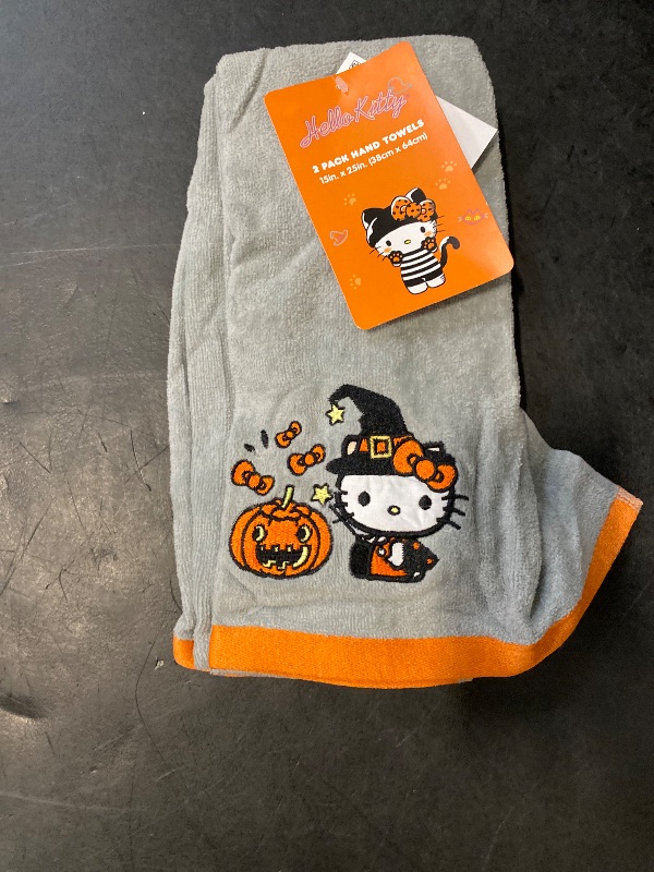 Photo 1 of 2 pack Hello Kitty Halloween Witch with pumpkin hand towels 