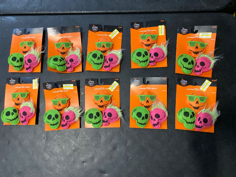 Photo 1 of 10 items of Halloween cat toys 
