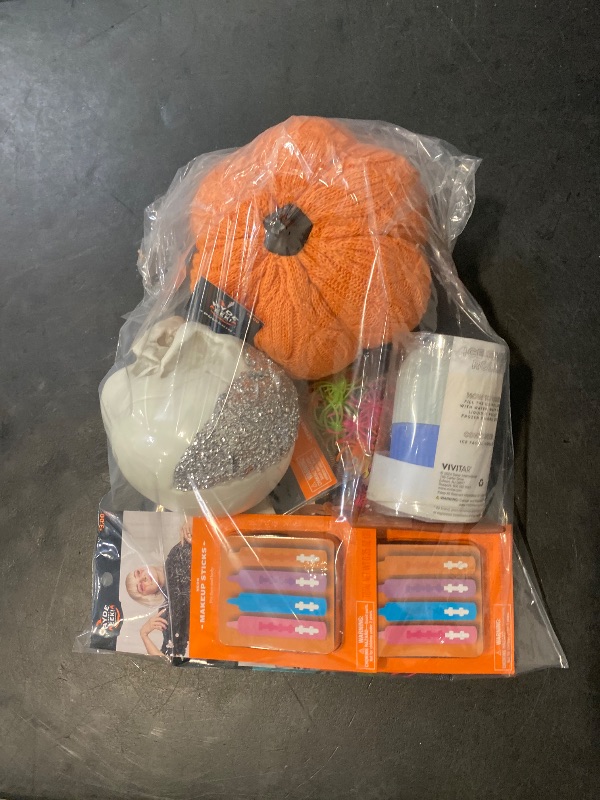 Photo 1 of 10 Miscellaneous items 