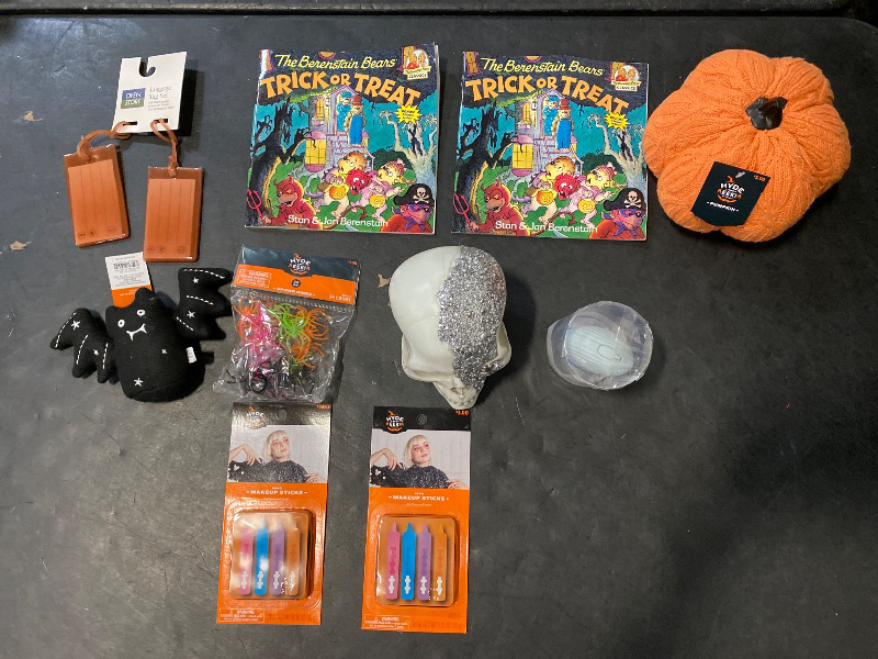 Photo 1 of 10 Miscellaneous items 