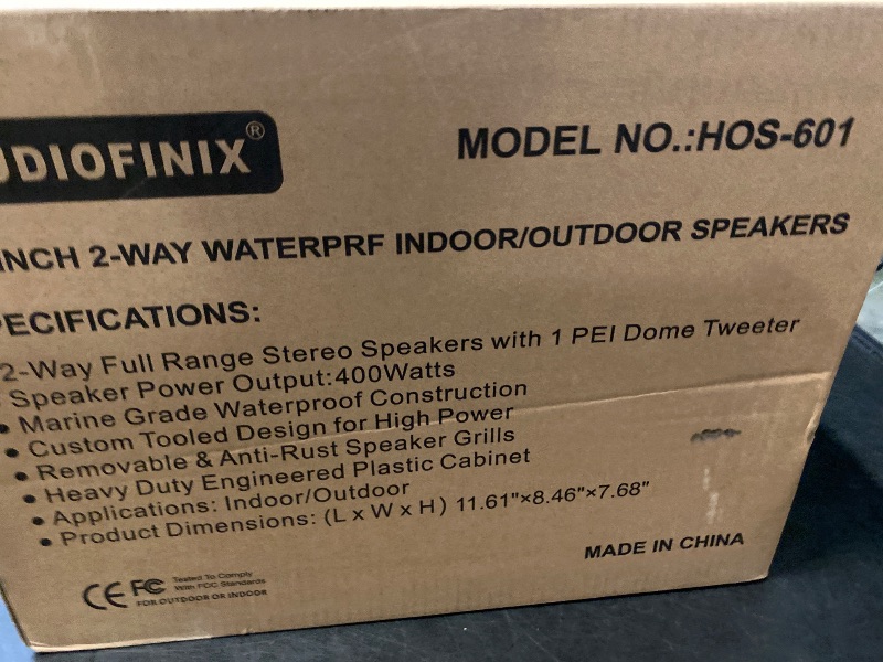 Photo 1 of STUDIOFINIX 6.5 Inch 400W Outdoor Speakers Wired Waterproof Passive, Wall Mount Speakers for Patio Home Garage Pool (White)