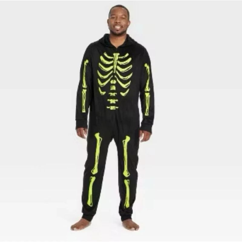 Photo 1 of Size M Hyde and Eek Men's Halloween Skeleton Glow in the Dark 1 Piece Pajama 
