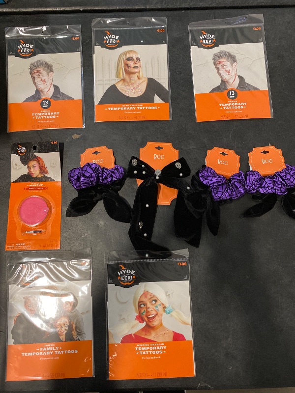 Photo 1 of 10 Halloween items 