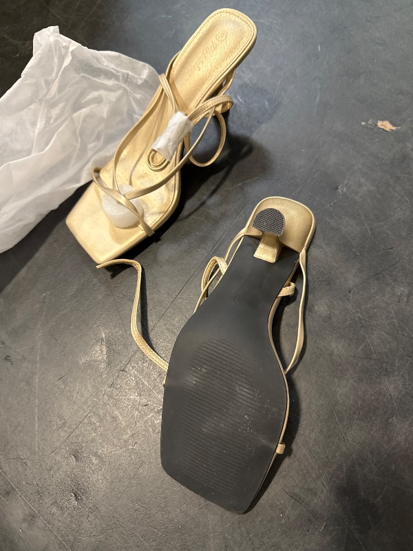 Photo 1 of (Size 8 W)PiePieBuy Womens Kitten Heel Sandals Square Open Toe Ankle Buckle Strap Dress Shoes