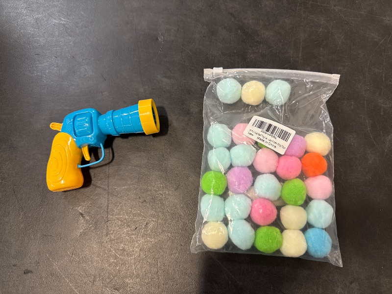 Photo 1 of MeoHui 28 Pcs Cat Ball Toy Launcher Gun,Cat Balls Fetch Toy ,29 Pcs Plush Fuzzy Balls Launcher Cat Toy for Cats with 1 Gun, Funny Interactive Cat Toys for Bored Indoor Adult Cats,Cute Kitten Kitty Toys