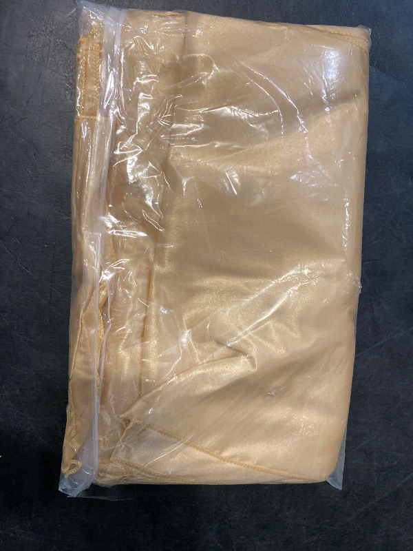 Photo 1 of 10 Pack Satin Table Runners Light Gold 12x108 Inch Long,Satin Silk Smooth Fabric Table Runner for Wedding,Birthday Party and Banquet Decoration,Chair Sashes,Light Gold