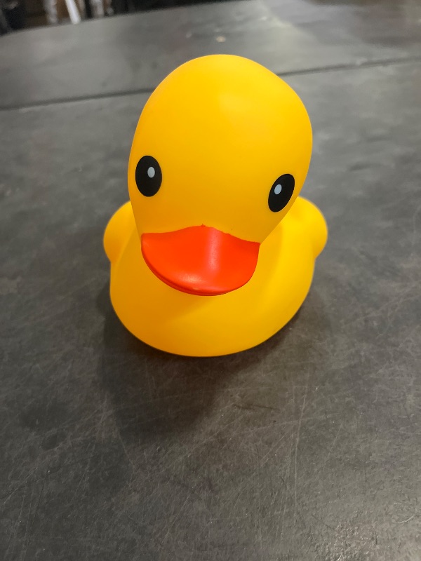 Photo 1 of Happy Trees Duck Bath Toy Large Bath Duck Squeak Rubber Duck Baby Shower, 7 Inches