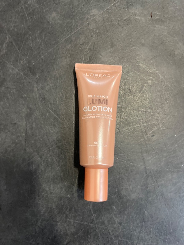 Photo 1 of L'Oreal Paris Makeup True Match Lumi Glotion, Natural Glow Enhancer, Illuminator Highlighter, Bronzing Drops For a Sun-Kissed Glow, 902 Light