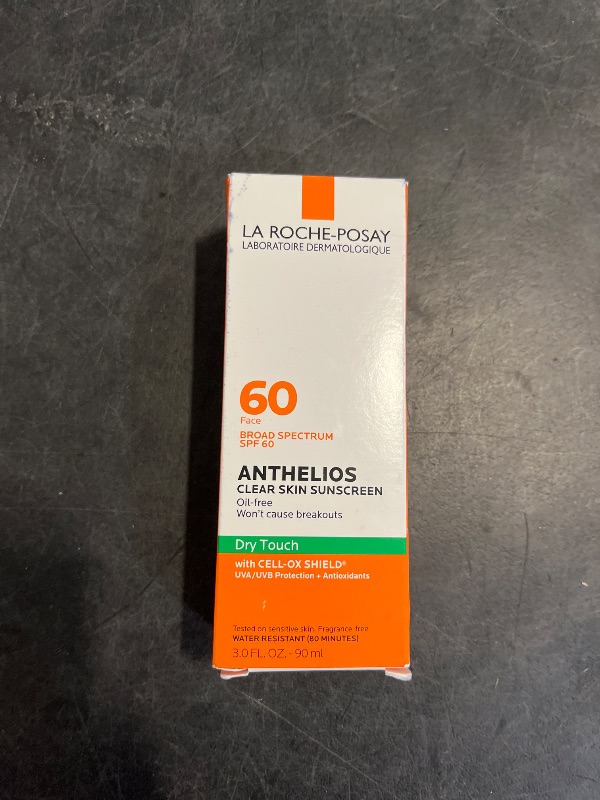 Photo 1 of La Roche-Posay Anthelios Clear Skin Sunscreen Dry Touch SPF 60, Oil Free Sunscreen For Face, Oil Absorbing, Broad Spectrum SPF + Antioxidants, Non-Greasy, Oxybenzone Free, Travel Size
