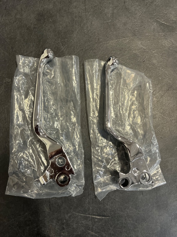 Photo 1 of Xastro Chrome Silver Brake Clutch Lever Hand Levers Compatible with Harley Sportster 883 1200 Harley Davidson Dyna Softail Road King Touring Fat Bob Electra Glide