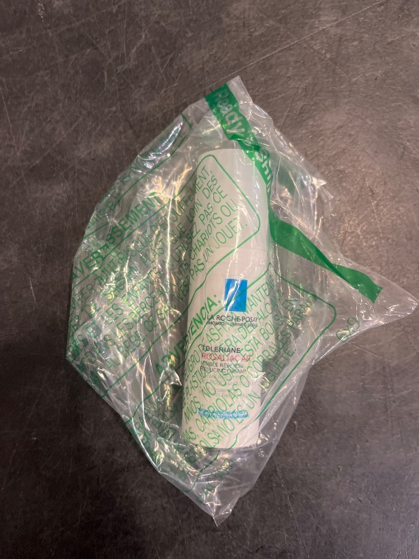 Photo 1 of La Roche-Posay Toleriane Rosaliac AR Visible Redness Reducing Cream, Color Correcting Face Cream for Sensitive Skin with Green Pigments, Soothing and Hydrating