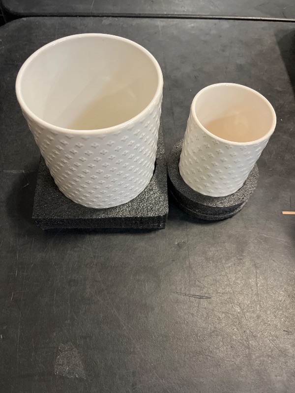Photo 1 of LE TAUCI Utensil Holder, 7.1"+5.4" Ceramic Kitchen Utensil Holder for Counter top, Embossed Cooking Utensil Organizer for Spatula & Spoon, Kitchen Decor, Set of 2, Arctic White, Clover