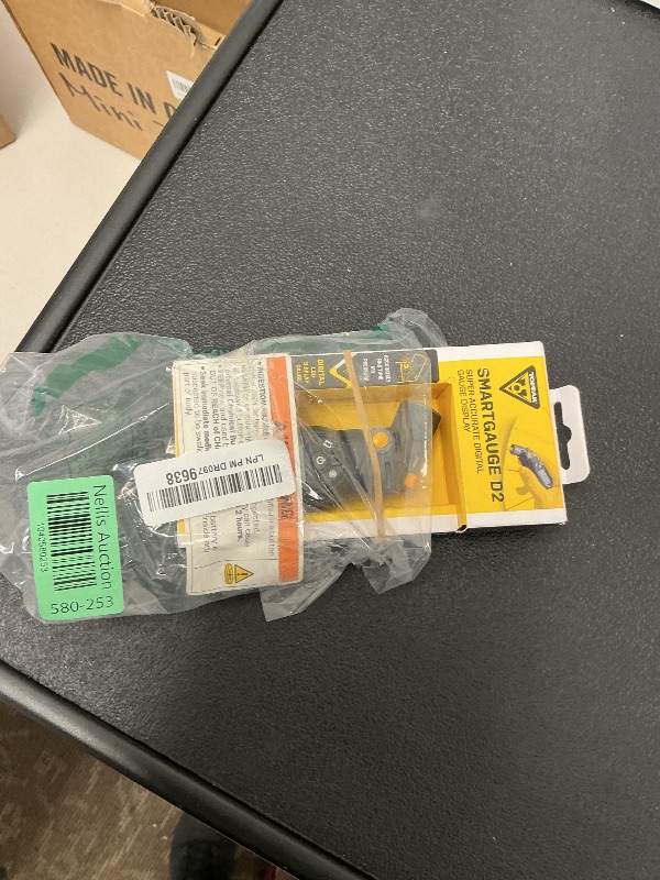 Photo 1 of Topeak SmartGauge D2 Tire Pressure Gauge