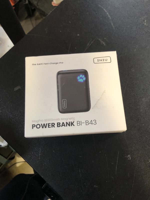 Photo 1 of INIU Power Bank