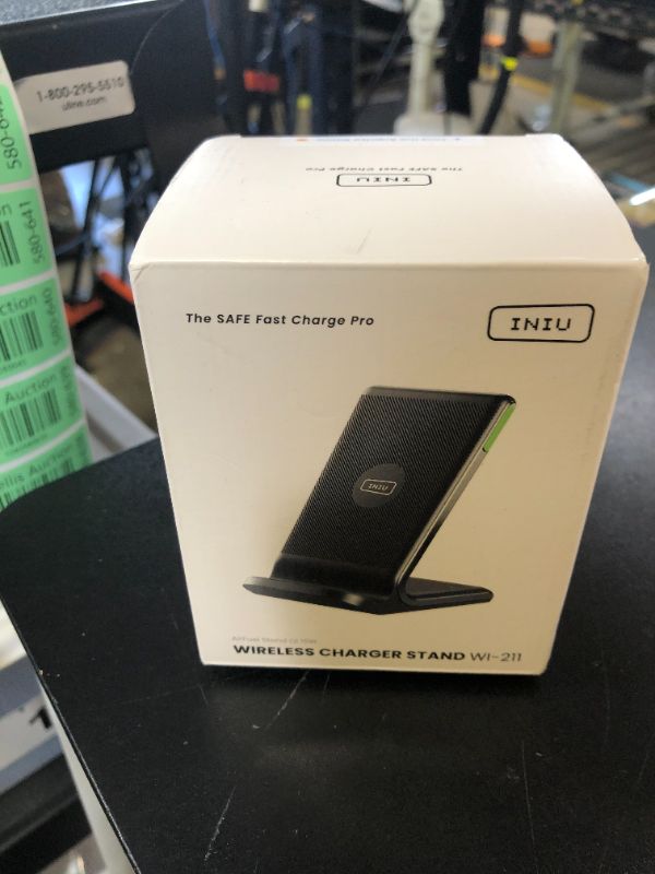 Photo 1 of INIU Wireless Charger, 15W Fast Qi Certified Wireless Charging Station with Sleep-Friendly Adaptive Light Compatible with iPhone 16 15 14 13 Pro XS 8 Plus Samsung Galaxy S25 S24 S23 Note 20 Google etc