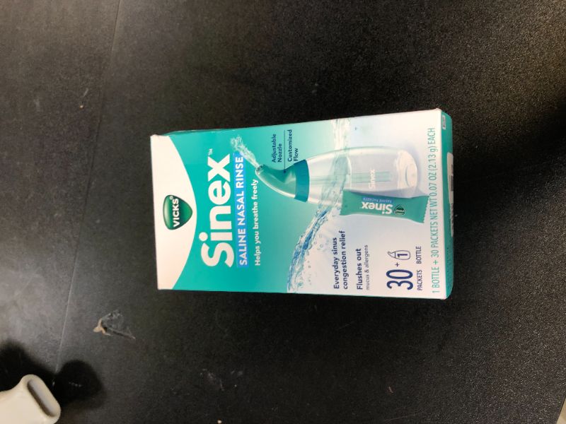 Photo 1 of Vicks Sinex Saline Nasal Rinse Starter Kit, Drug Free Saline, Flush Out Mucus and Allergens, Fast & Effective Relief for Everyday Congestion from Sinus & Allergy, 1 Bottle + 30 Refill Packets