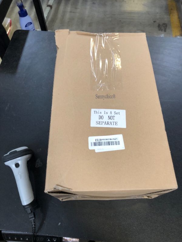 Photo 1 of Sunnychicc 2pcs 7'' SPX1082CA Pool Skimmer Basket and 2 Pcs SP1106 Vacuum Plate Compatible with Hayward Skim Vac In-Ground Swimming Pool Skimmer SP1082, SP1083, SP1084, SP1085, SP1086, SP1075 (White)