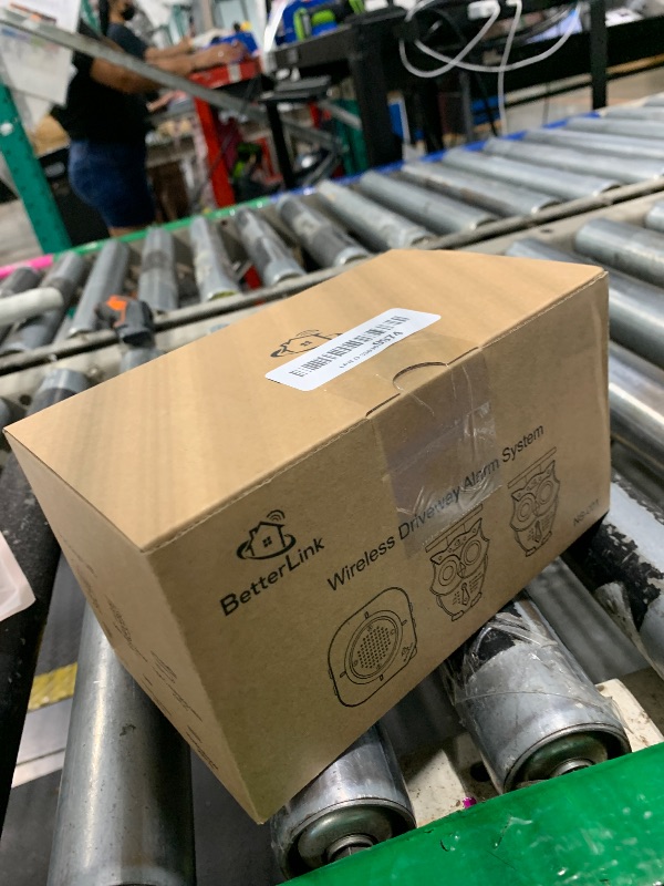 Photo 1 of 1/2 Mile Long Range Solar Wireless Driveway Alarm System IP65 Weatherproof Outdoor Motion Detectors&Sensor 120dB Siren Sound Light Security Alert System Monitor&Protect Outdoor/Indoor Property(1R2S)