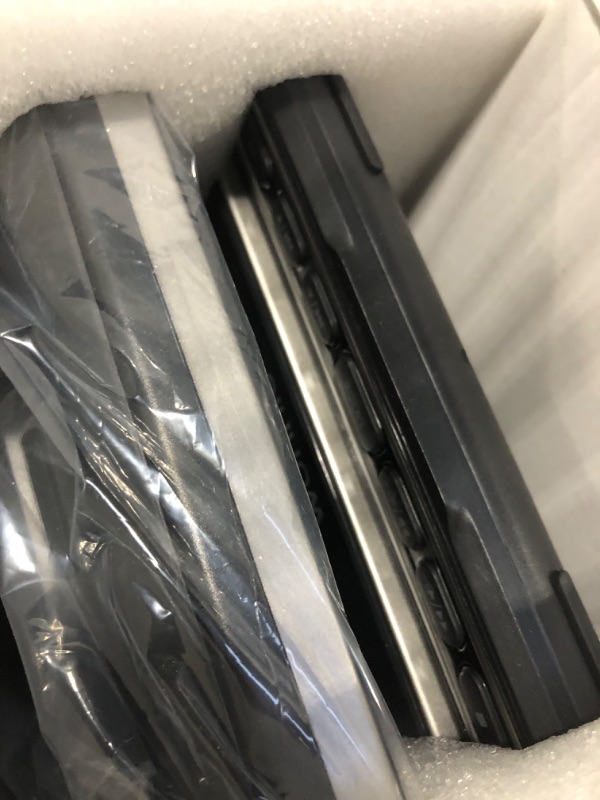 Photo 1 of ** ONLY ONE WORKING SCREEN ** WONNIE 12" Dual Car DVD Players Portable DVD Players for Car Headrest Play a Same or Two Different Movies with 5-Hour Rechargeable Battery, Mounting Brackets, All Region, Support USB/Sync TV