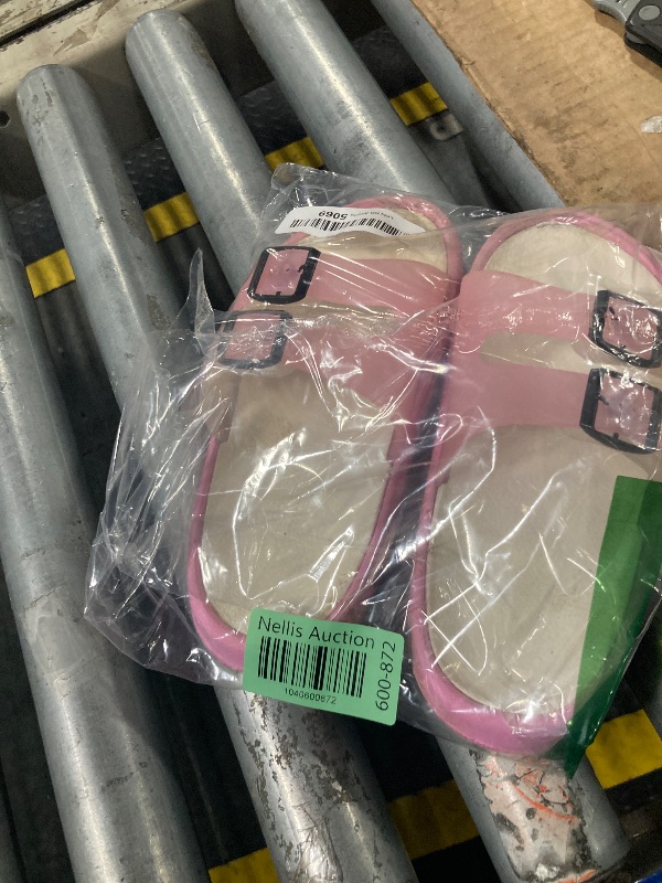 Photo 1 of ***VERY USED***
Toddler Little Kids Summer Sandals Non-Slip Boy Girl Slide Lightweight Beach Water Shoes Shower Pool Slippers (13-13.5 M US Little Kid, Pink)