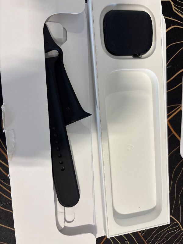 Photo 1 of ***scratch on the screen, ICLOUD LOCKED***Apple Watch Series 10 [GPS 46mm case] Smartwatch with Jet Black Aluminium Case with Black Sport Band - M/L. Fitness Tracker, ECG App, Always-On Retina Display, Water Resistant
***scratch on the screen, ICLOUD LOCK