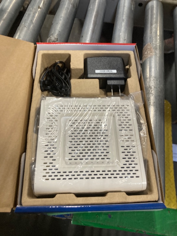 Photo 1 of ARRIS (SB8200) - Cable Modem - Fast DOCSIS 3.1 32x8 Gigabit Cable Modem , Approved for Comcast Xfinity, Cox, Charter Spectrum, & more | 1 Gbps Max Internet Speed, 4 OFDM Channels - (No Built-in Wifi)