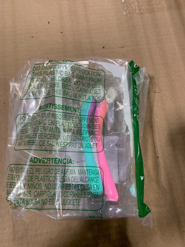 Photo 1 of ** 2 PCS **Billie Disposable Razors for Women - The Malibu Set
